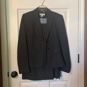 Women’s suit